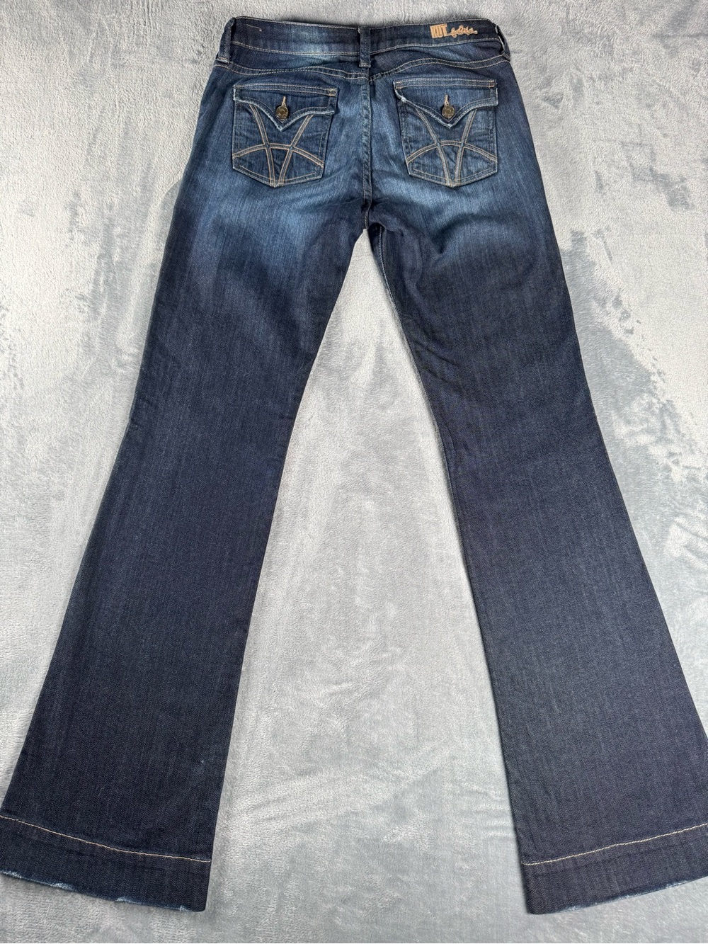 Kut From The Kloth Maggie Flare Jeans Size 4 Dark Wash Denim - Picture 2 of 6
